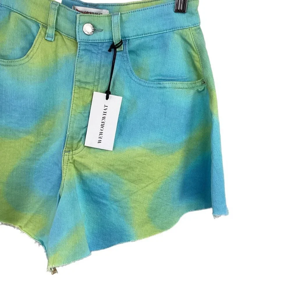 WeWoreWhat NWT Women's Tie-Dye High-Waisted Denim Shorts Size 25 Flare Bell Twil - Picture 4 of 8